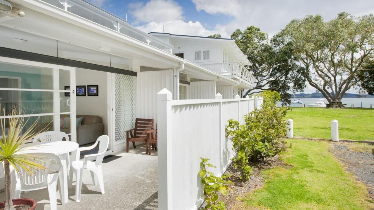 Hananui Lodge And Apartments Russell Exteriör bild