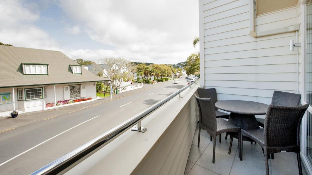 Hananui Lodge And Apartments Russell Exteriör bild